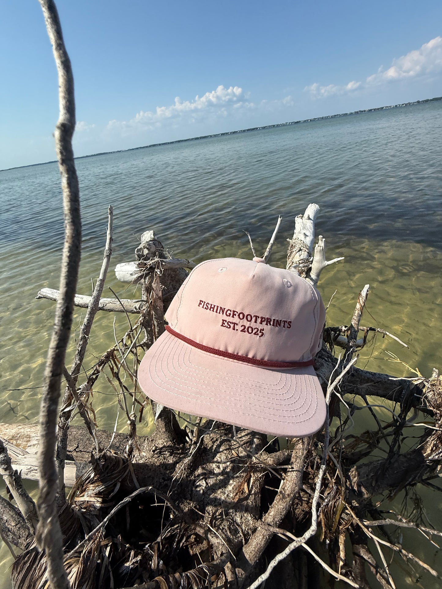 PEACH/MAROON ROPE FLATBILL